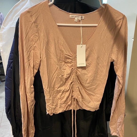 antistar Tops - Women's Long Sleeve Ruched V-Neck Top in Dusty Rose
